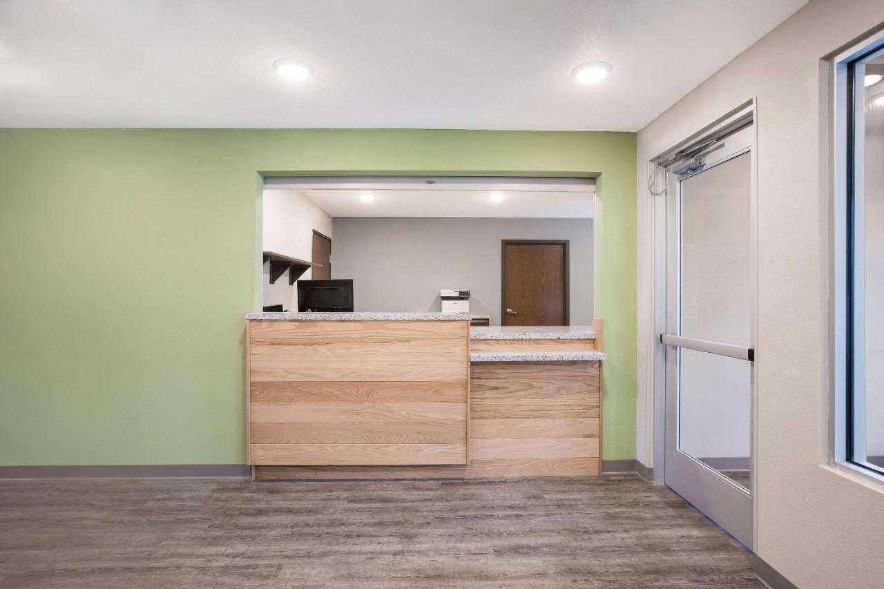 Woodspring Suites Detroit Madison Heights Dış mekan fotoğraf