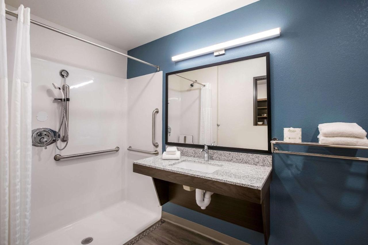 Woodspring Suites Detroit Madison Heights Dış mekan fotoğraf